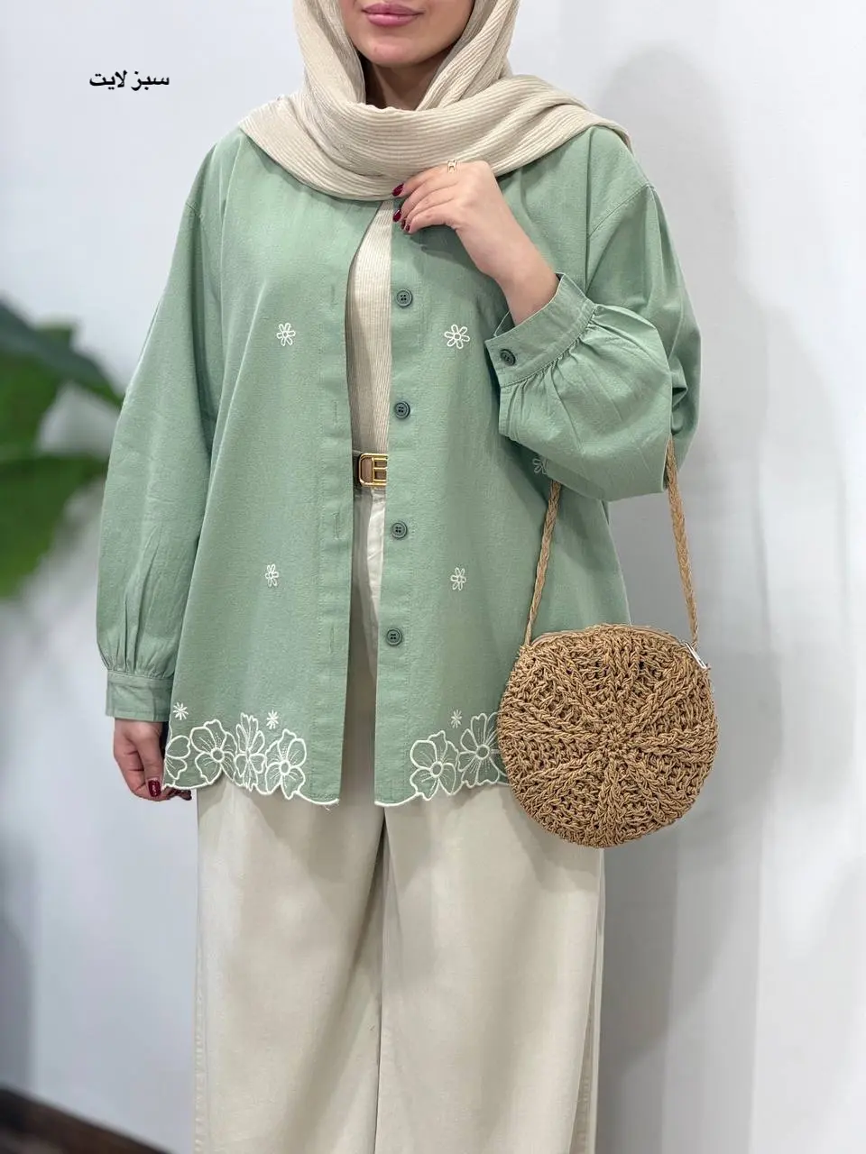 مانتو گلدوزی آیسو راز